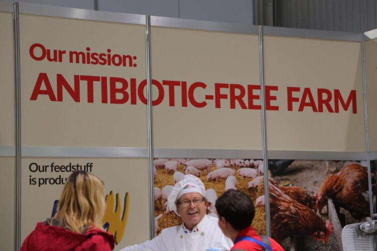 Ilman antibiootteja kasvatettua lihaa on jo Suomen markkinoilla ja lisää tulee
